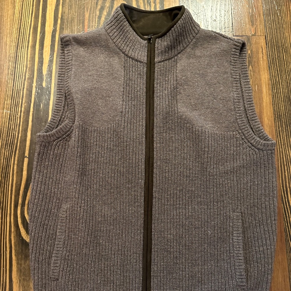 L.L. Bean Waterfowl Sweater Vest, size Medium - 100% wool